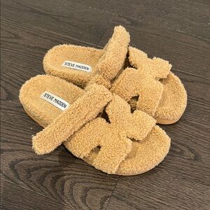 Steve Madden Mayven Teddy H slides size 7